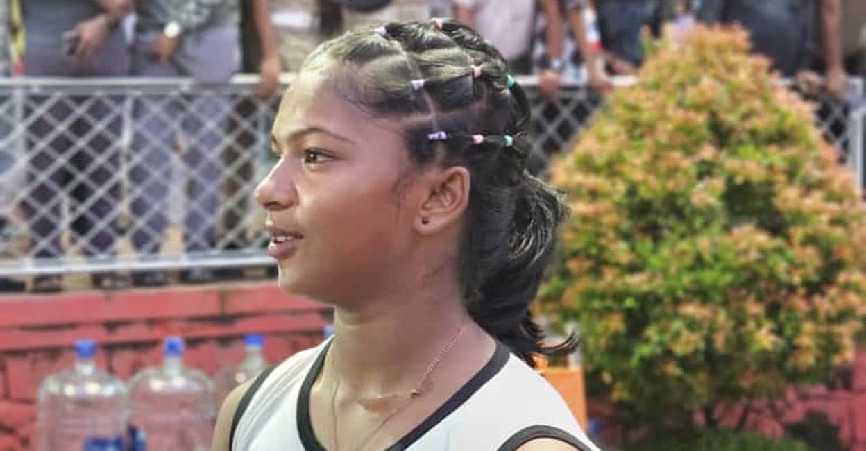 ‘നിനക്ക് ഓടണോ, അതോ ശസ്ത്രക്രിയ ചെയ്യണോ?’ പെയ്ൻകില്ലർ കഴിച്ച് ഓടി ദേവനന്ദയുടെ ‘കില്ലർ’ പ്രകടനം; ഇതു ‘വേഗ’നന്ദ