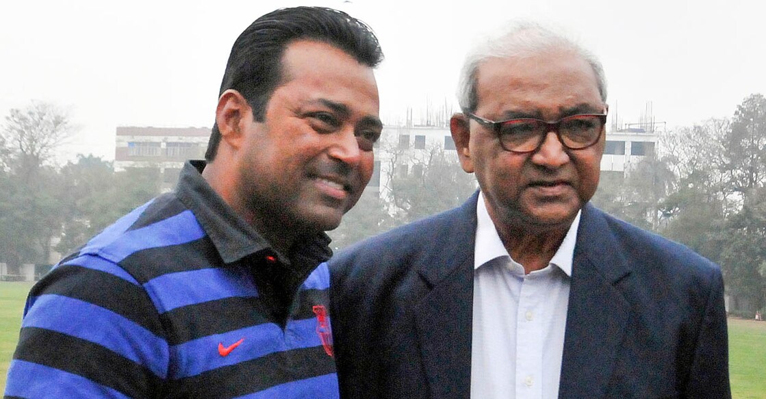  Tennis subordinate    Leander Paes with his begetter  and erstwhile  hockey Olympian Vece Paes (R) during the announcement of 'Dr.Vece Paes Cricket Cup' successful  Kolkata, Monday, Jan. 25, 2021. (PTI Photo) (PTI01_25_2021_000193B)