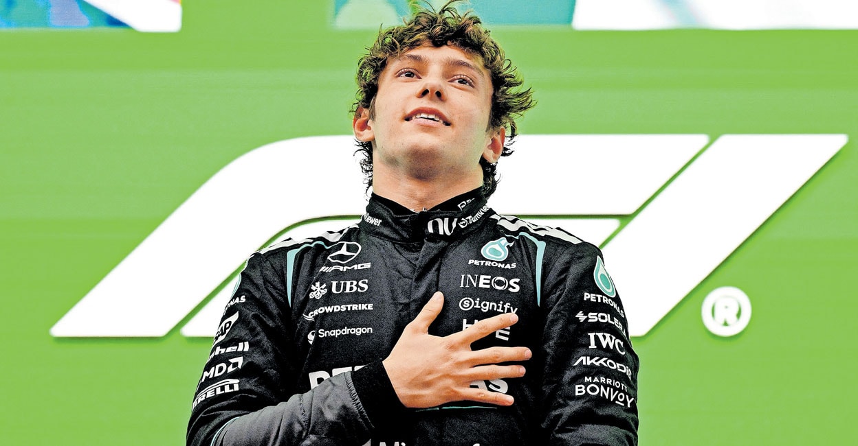 ചൈനീസ് ഗ്രാൻപ്രി: റെക്കോർഡ് ഫിനിഷുമായി കിമി ആന്റനെല്ലി; കിരീടം