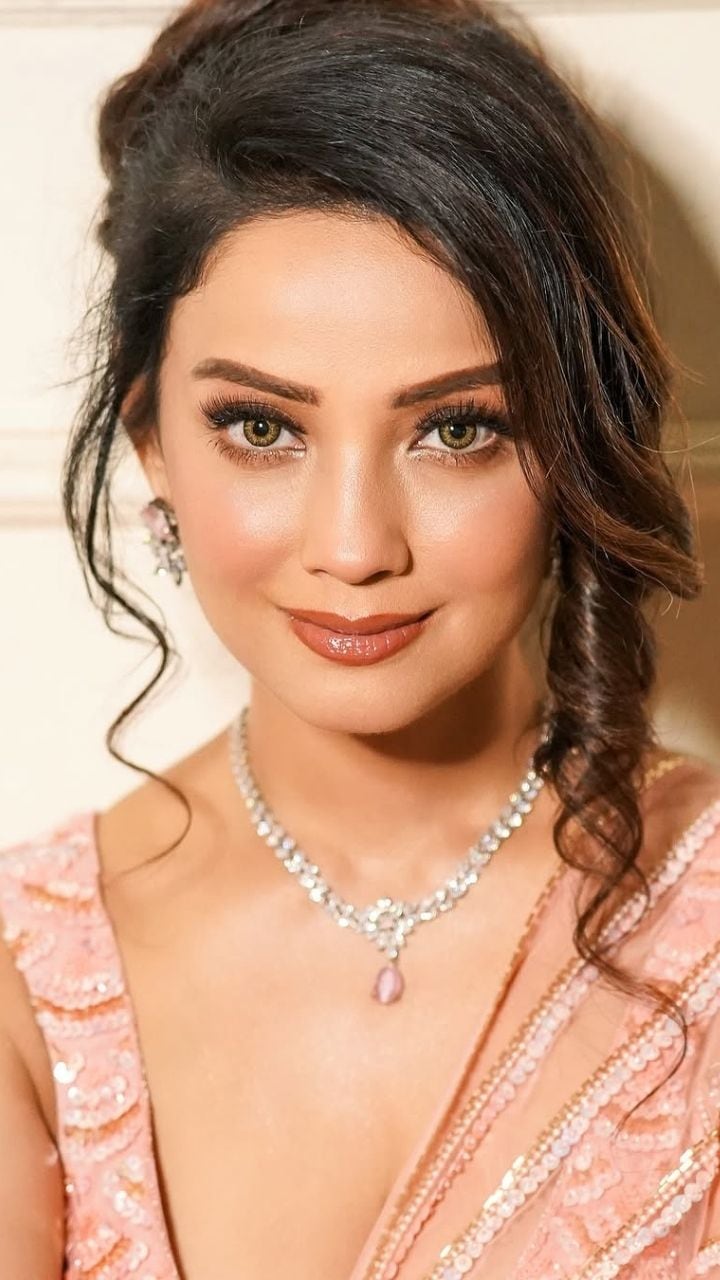Adaaa Khan
