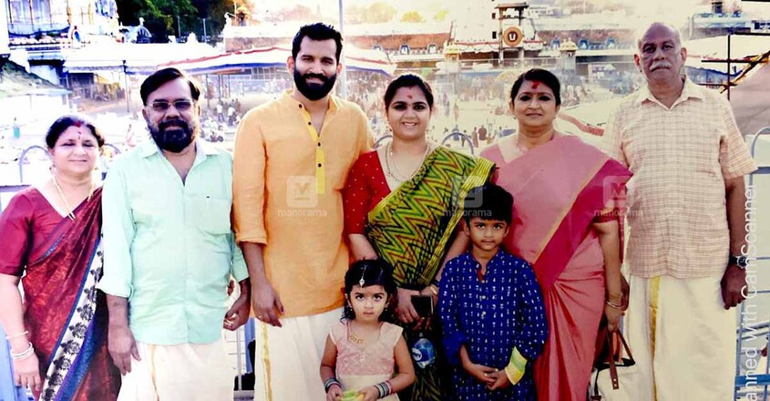 Suja-Karthika-family Suja-Karthika-family