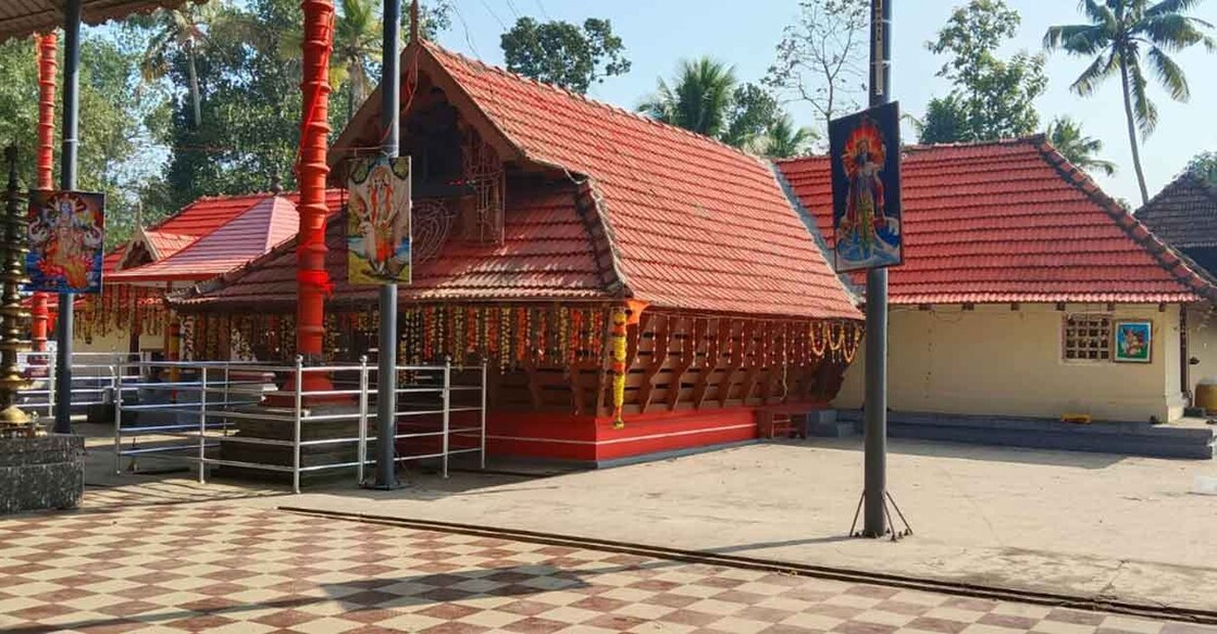 ചെമ്മനാട് ശ്രീകൃഷ്ണ ഗരുഡ മഹാവിഷ്ണു ക്ഷേത്രം. ചിത്രം∙ സ്പെഷൽ അറേഞ്ച്മെന്റ്