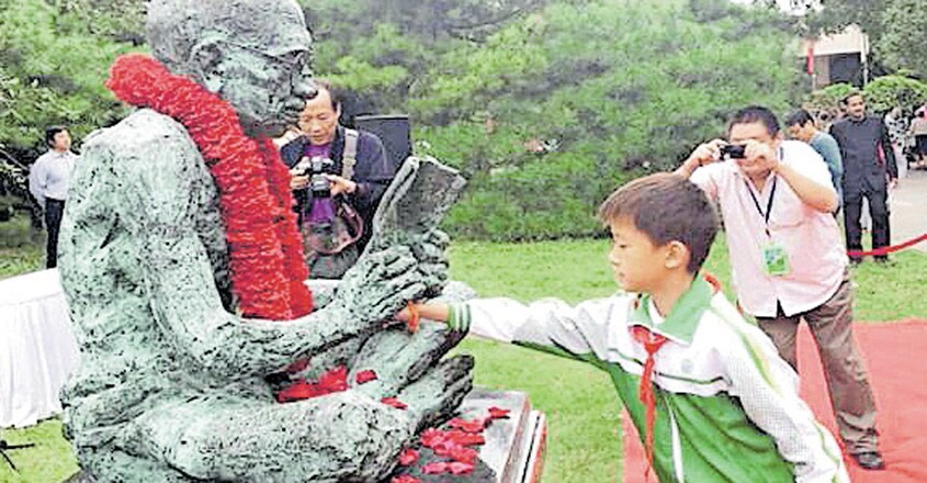 mahatma-gandhi-monuments-around-the-world-china mahatma-gandhi-monuments-around-the-world-china