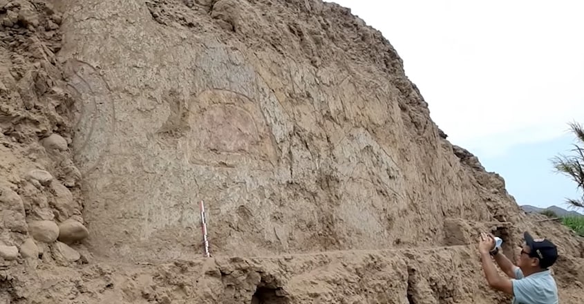 mural-knife-wielding-spider-god-found-peru mural-knife-wielding-spider-god-found-peru