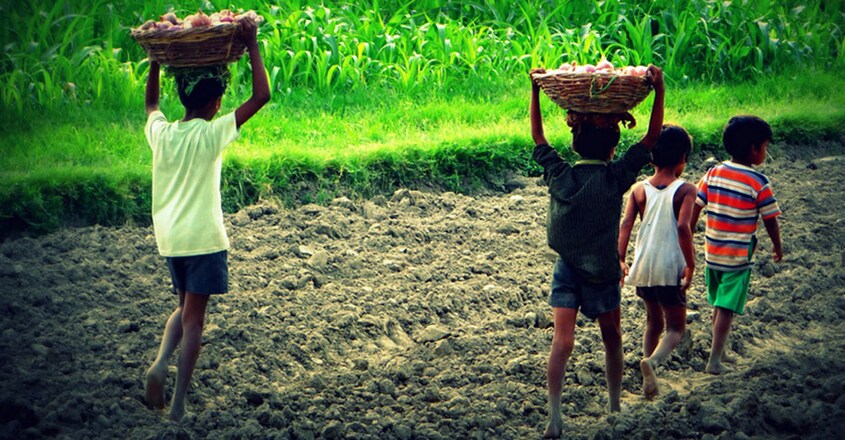 ഇപ പ ൾ ഉണർന ന പ രവർത ത ക ക ക ബ ലവ ല അവസ ന പ പ ക ക ക Stop Child Labour