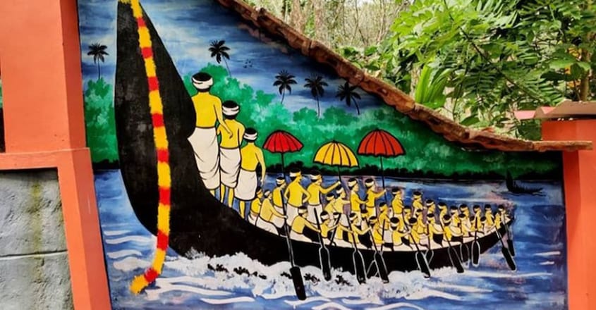 kerala-student-adorns-century-old-house-with-murals1 kerala-student-adorns-century-old-house-with-murals1