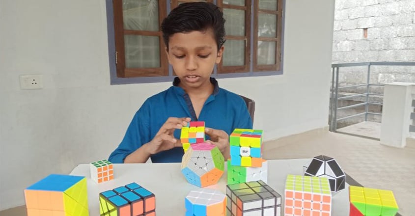 kerala-boy-solving-rubik-s-cube-eyes-closed kerala-boy-solving-rubik-s-cube-eyes-closed