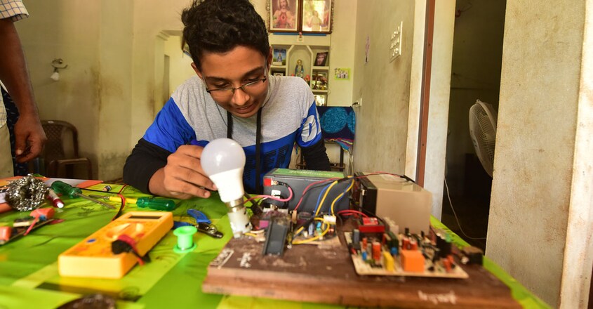 tenth-standard-student-from-kasaragod-made-inverter1 tenth-standard-student-from-kasaragod-made-inverter1