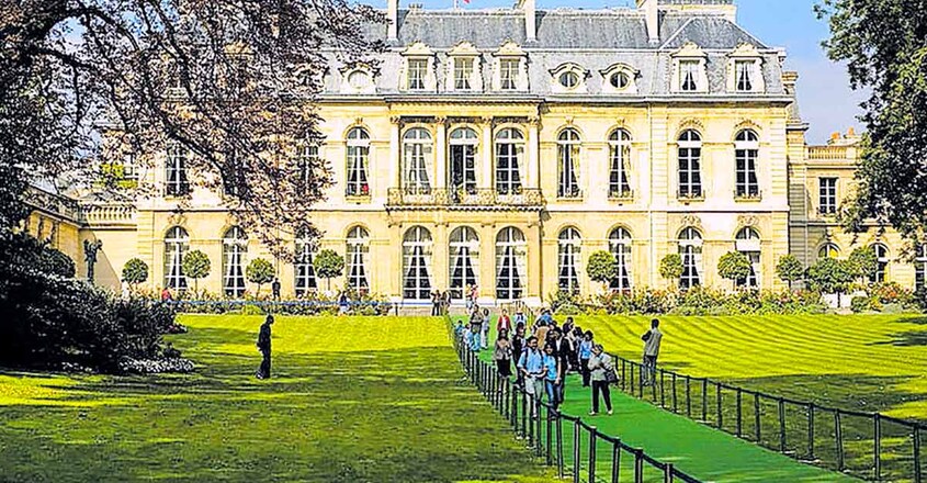 padhippua-elysee-palace padhippua-elysee-palace
