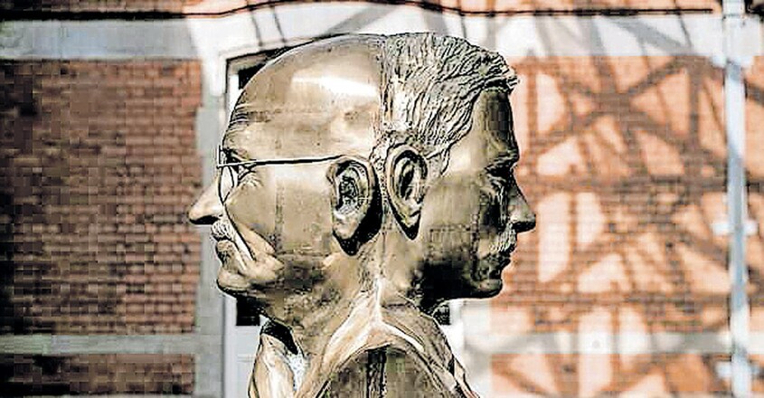 mahatma-gandhi-monuments-around-the-world-southafrica mahatma-gandhi-monuments-around-the-world-southafrica