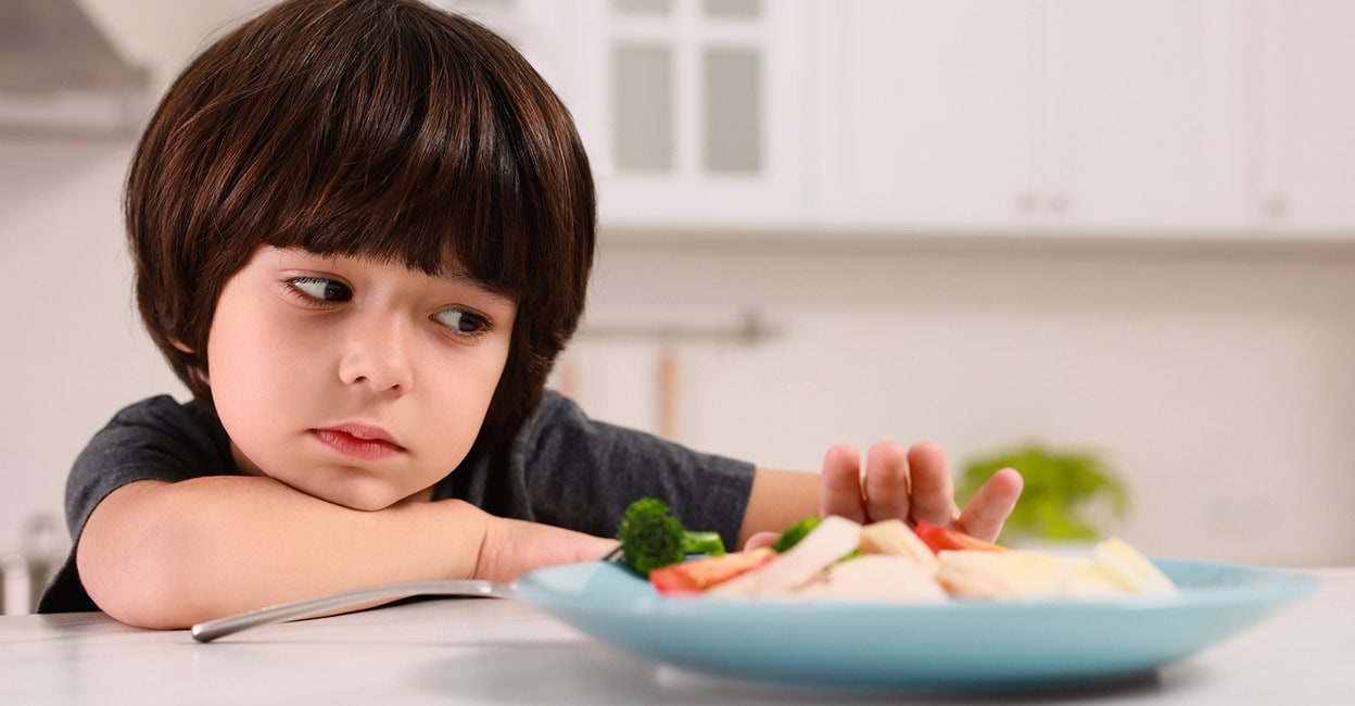 Tips for Overcoming Toddler Feeding Challenges: Understanding, Routine, Variety, and Fun