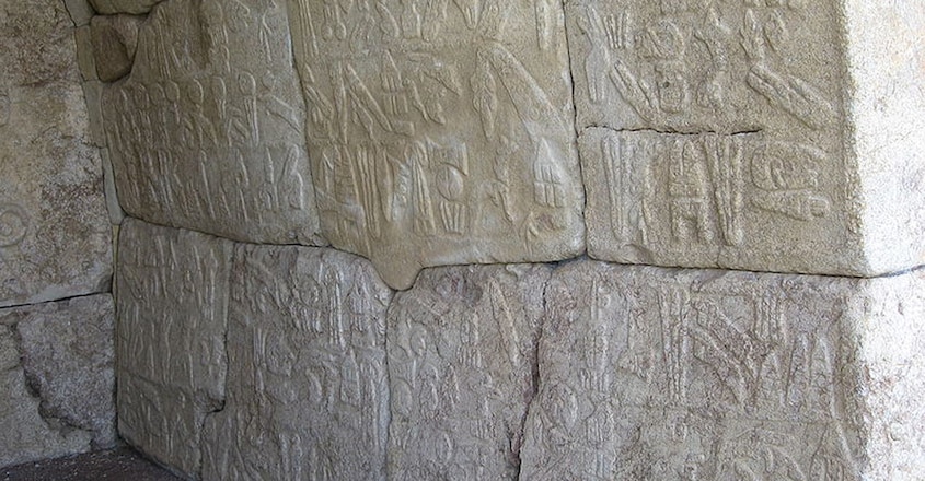 the-hittites-yaziliikaya-3200-year-old-shrine-in-turkey1 the-hittites-yaziliikaya-3200-year-old-shrine-in-turkey1