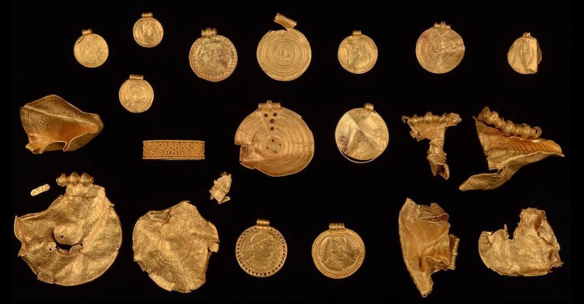 danish-man-with-metal-detector-finds-ancient-gold1 danish-man-with-metal-detector-finds-ancient-gold1