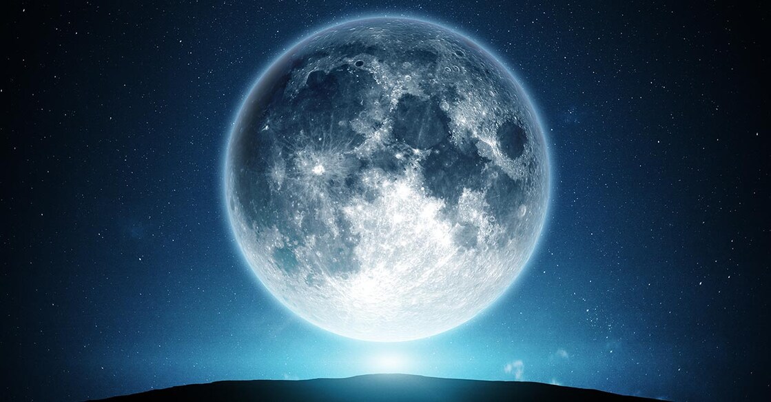 nasa-going-to-use-torch-to-find-water-on-moon Representative image. Photo Credits: themacx/ istock.com