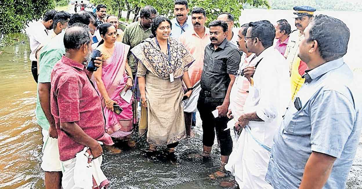 വെള്ളപ്പൊക്ക ബാധിത മേഖലകളിൽ കലക്ടറെത്തി | Alappuzha rain update ...