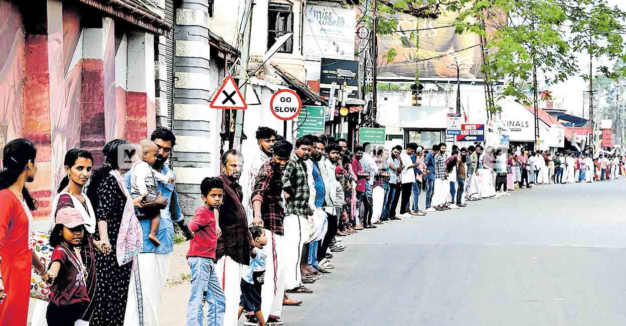 Internal Sabotage: DYFI’s Human Chain Protest in Alappuzha Under Threat