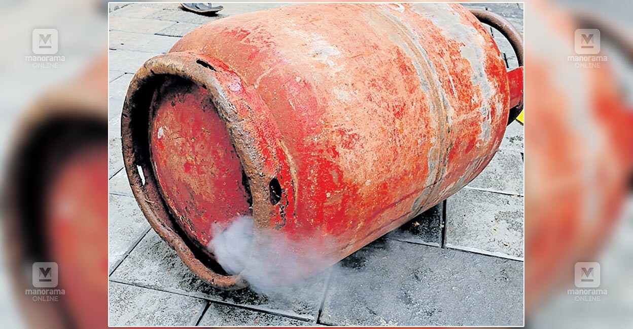 തുരുമ്പെടുത്ത ഗ്യാസ് സിലിണ്ടർ ചോർന്നു; സമയോചിത ഇടപെടൽ, വൻ അപകടം