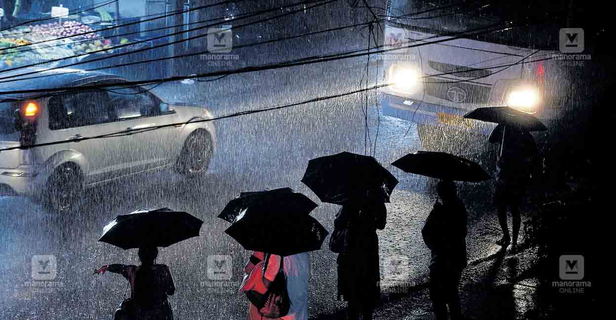 മഴ തുടരുന്നു; 3 വീടുകൾ പൂർണമായും നശിച്ചു | Alappuzha rain update ...