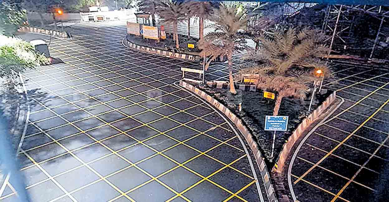 പേരിൽ മാത്രം ‘സ്മാർട്’, റോഡ് പക്കാ ‘ഫ്ലോപ്’; അപകടക്കെണിയായി അവന്യു റോഡ്