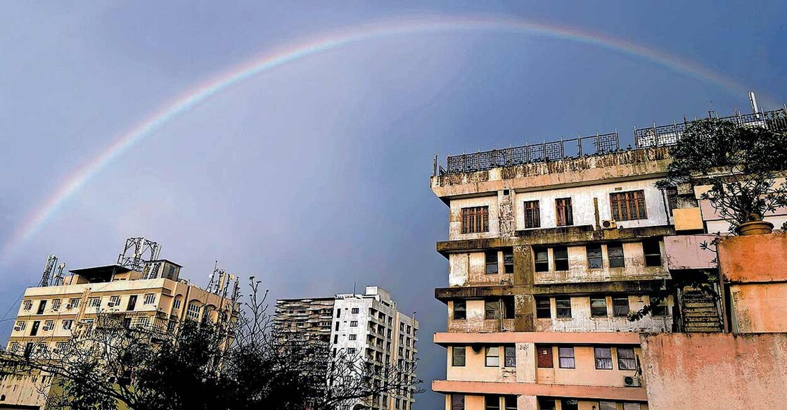 chennai-rain-again-comes-as-a-relief-to-the-city മാരിവില്ലിൻ ഗോപുരങ്ങൾ...അപ്രതീക്ഷിതമായി നഗരത്തിൽ പെയ്ത മഴയ്ക്കു പിന്നാലെ തെളിഞ്ഞ മഴവില്ല്.