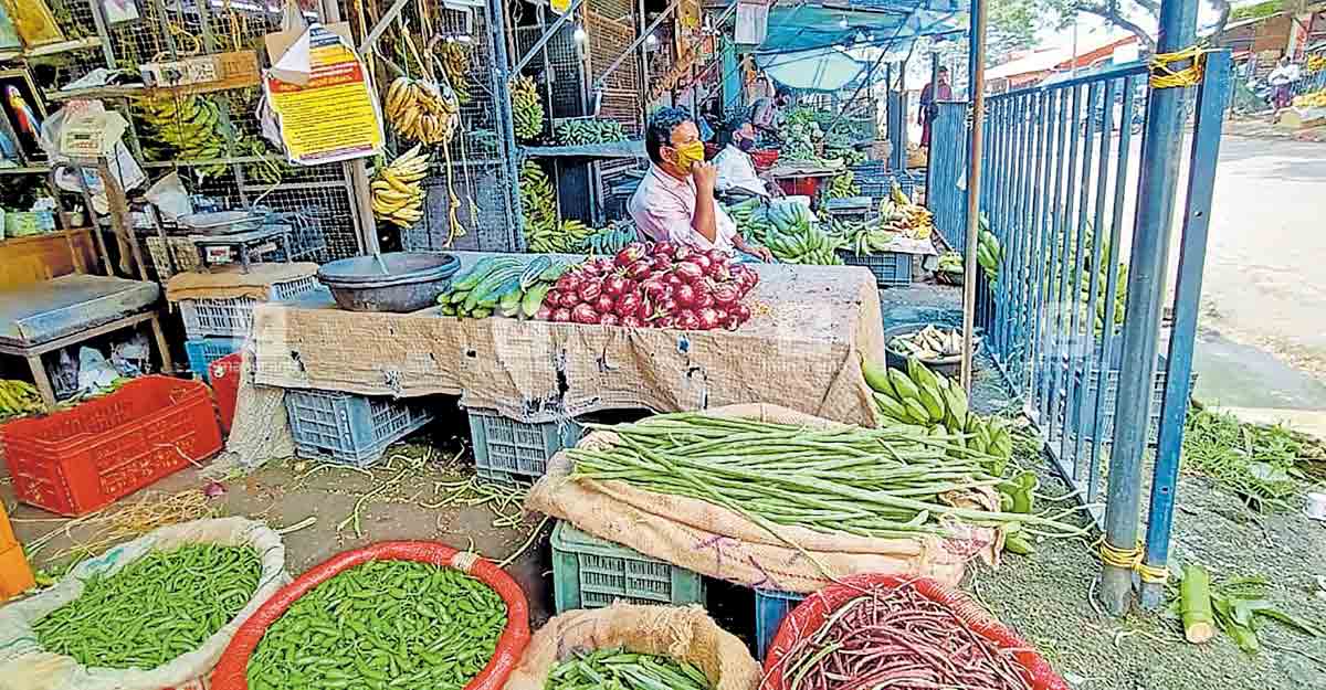 Ernakulam Market Dry or fresh fish.....Market in Ernakulam Located