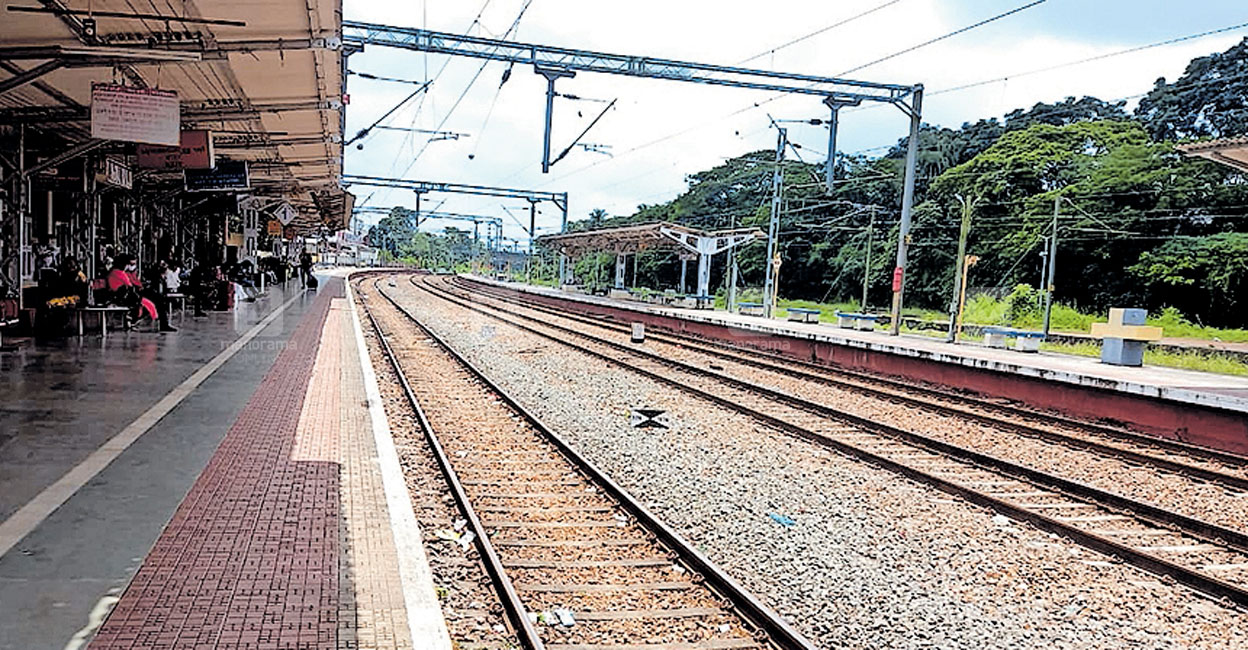 ആവശ്യം നടപ്പായില്ല; വികസനത്തിന്റെ ട്രെയിൻ കാത്ത് റെയിൽവേ സ്റ്റേഷൻ
