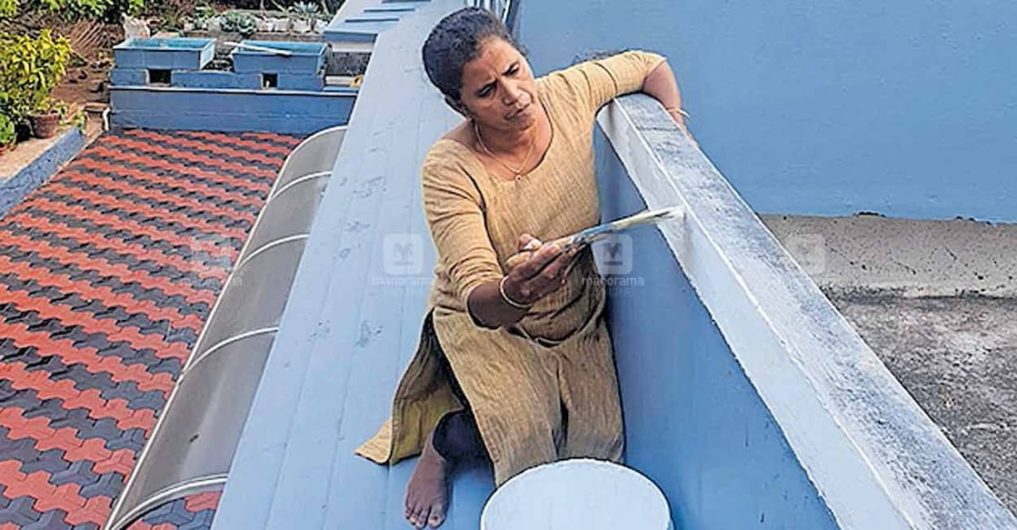 ernakulam-pauly വീട് പെയിന്റ് ചെയ്യുന്ന പൗളി പോളച്ചൻ