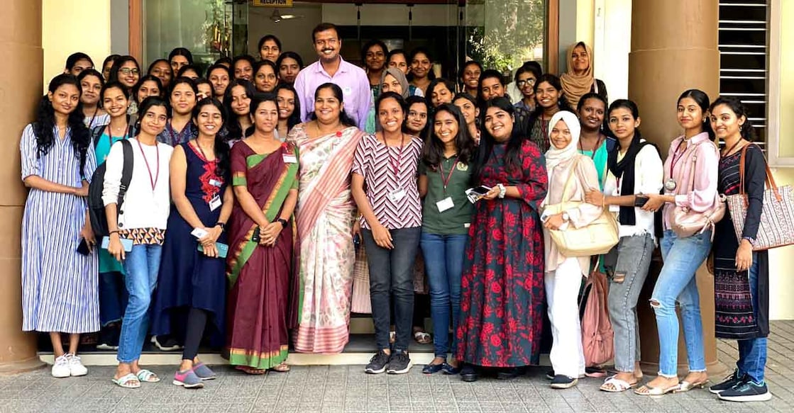 kerala-hack-run-st-teresas-college-1 കേരള ഹാക്ക് റൺ എറണാകുളം സെന്റ് തെരേസസ് കോളജ് വിദ്യാർഥികൾക്കൊപ്പം.