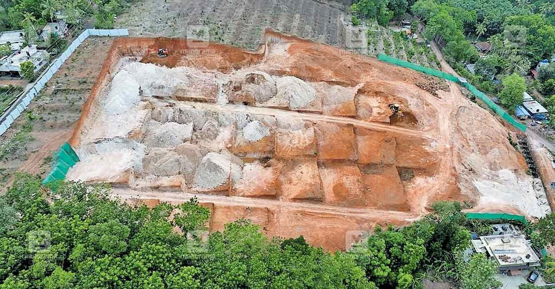 കുന്നത്തുനാട് പഞ്ചായത്ത് പരിധിയിൽ അടുത്തിടെ മണ്ണെടുപ്പ് നടത്തിയ പ്രദേശം.