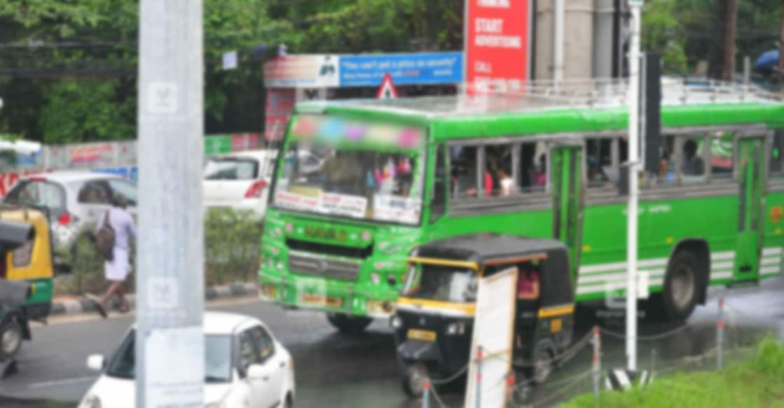 kochi-bus