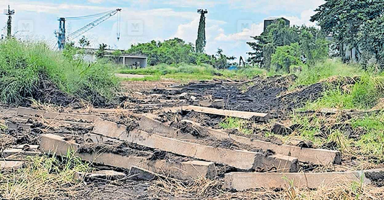 Half a Kilometer of Railway Track Stolen from Kochi Port