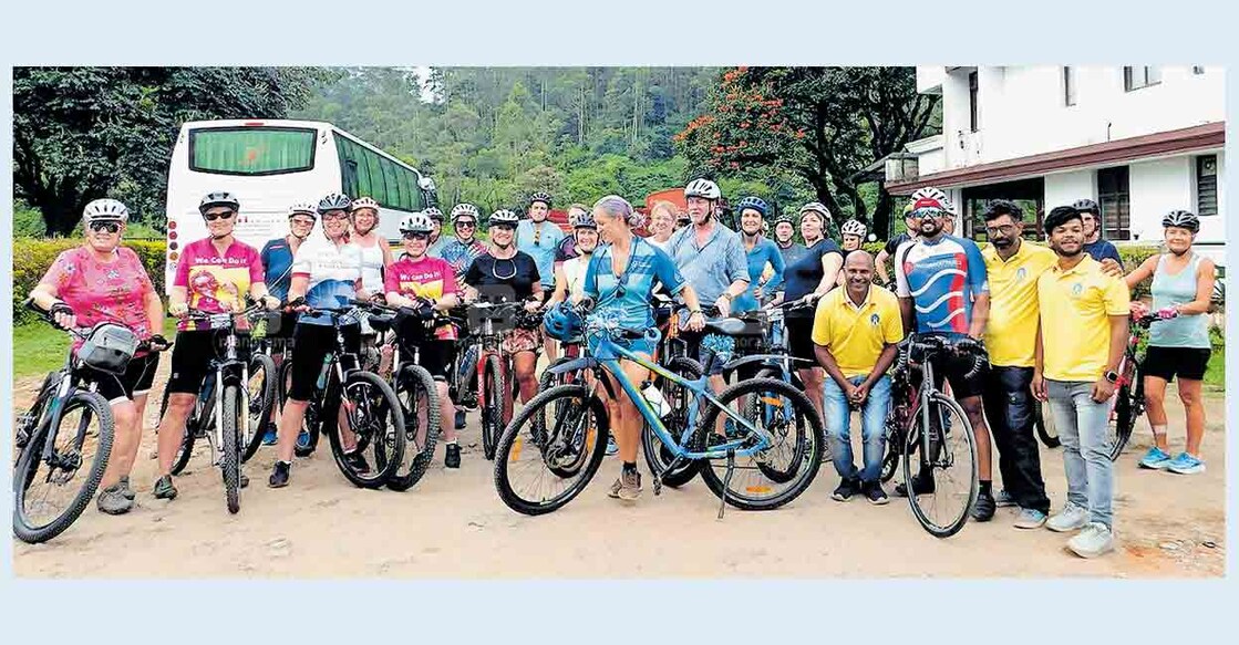 idukki-england-team
സൈക്കിളിൽ കേരളം കാണാനെത്തിയ ഇംഗ്ലണ്ട് സ്വദേശികൾ.
