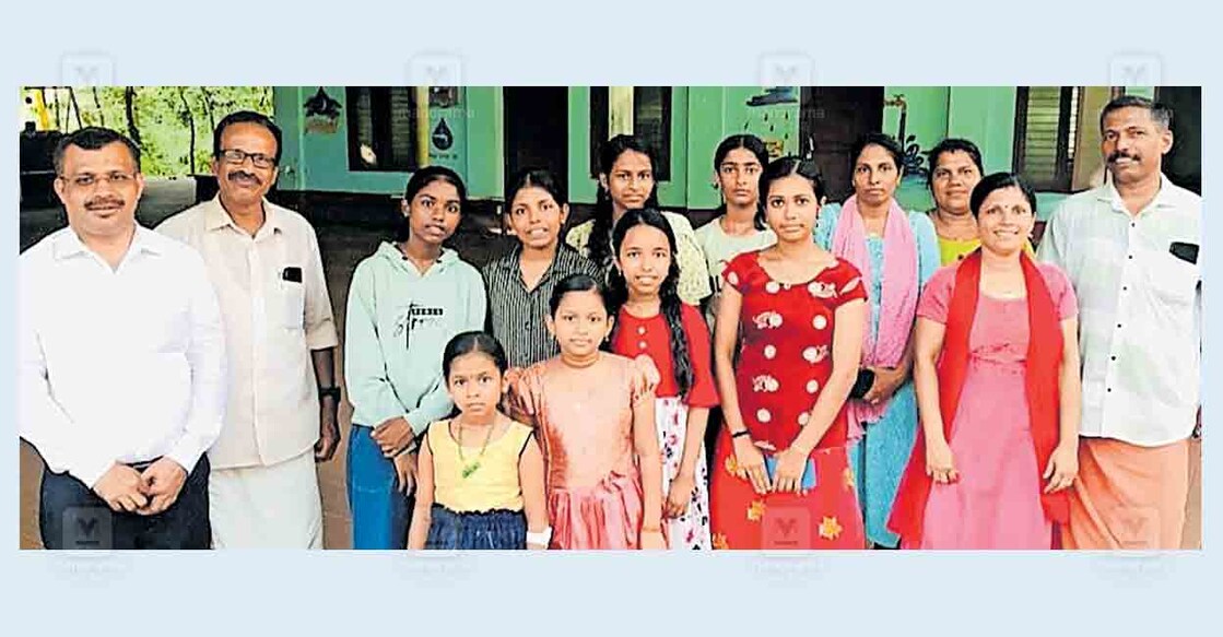 
ഇരിട്ടി യൂണിയൻ സർഗോത്സവം സ്ക്രിനിങ്ങിൽ പങ്കെടുത്തവർ.  