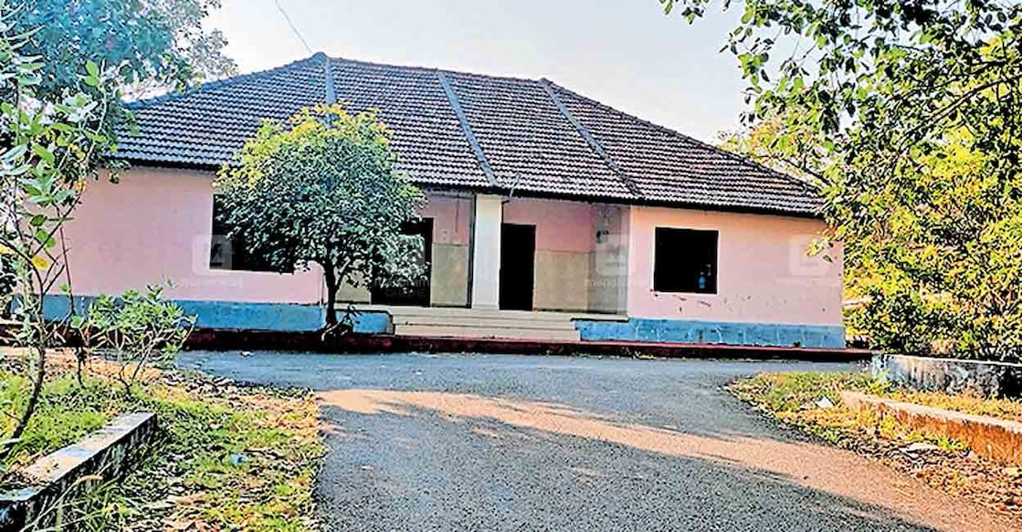 kannur-rest-house മാടായിപ്പാറയിലെ മരാമത്ത് വകുപ്പിന്റെ റെസ്റ്റ് ഹൗസ്