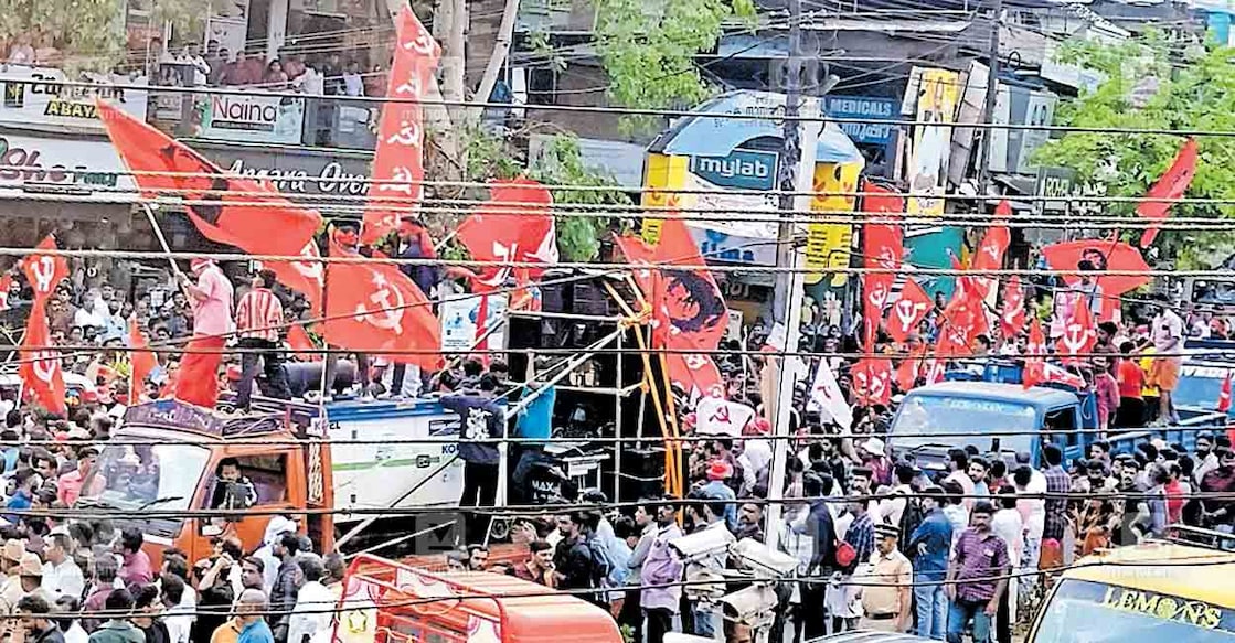 kannur-ldf ഇരിട്ടിയിൽ എൽഡിഎഫ് നടത്തിയ കലാശക്കൊട്ട്