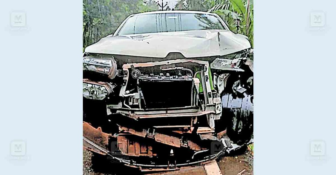 car-accident-1-5 പത്തായക്കുണ്ടിൽ ഉണ്ടായ വാഹനാപകടം