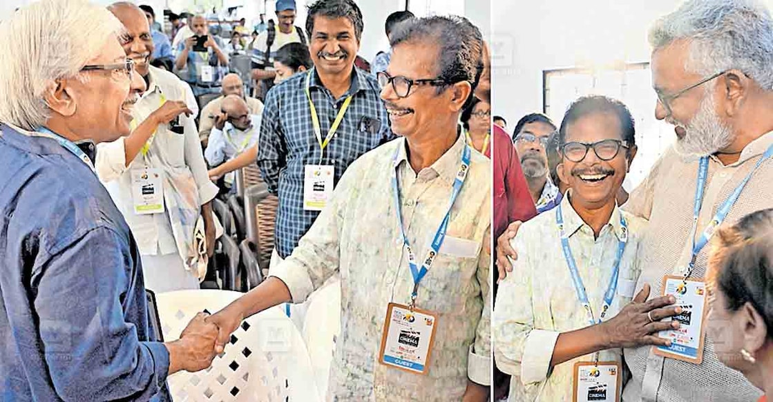kannur-kamal കൈരളി ഇന്റർനാഷനൽ കൾചറൽ ഫെസ്റ്റിൽ സംവദിക്കാനെത്തിയ സംവിധായകരായ കമലും ബ്ലെസിയും നടൻ ഇന്ദ്രൻസുമായി സൗഹൃദസംഭാക്ഷണത്തിൽ. ചിത്രം: മനോരമ