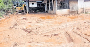 ദുരിതമൊഴിയാതെ പട്ടുവം സിഎച്ച് നഗർ: മാനം തെളിഞ്ഞു; മനം തെളിഞ്ഞില്ല