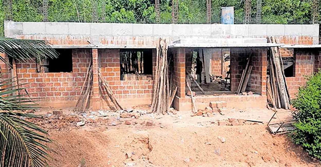kasargod-anganawadi
മധൂർ പഞ്ചായത്തിലെ ചേനക്കോട് പണിയുന്ന സ്മാർട്ട് അങ്കണവാടി കെട്ടിടം.