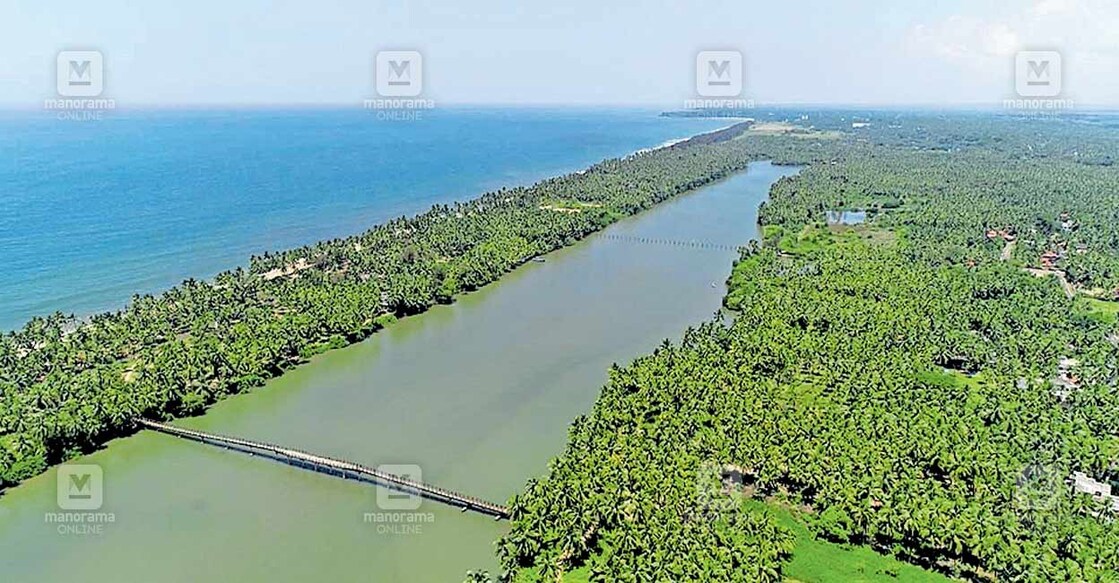 നിർദിഷ്ട ബേക്കൽ ടൂറിസം വില്ലേജ് പദ്ധതി നടപ്പിലാക്കുന്ന സ്ഥലത്തിന്റെ ആകാശദൃശ്യം.  
