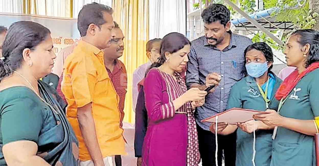 ഹരിത മിത്രം സ്മാർട്ട് ഗാർബേജ് ആപ്പ് ; കരുനാഗപ്പള്ളി നഗരസഭ ജില്ലയിൽ ഒന്നാമത്