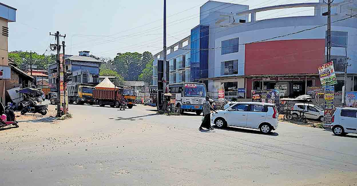 ഗ്രീൻഫീൽഡ് ഹൈവേ അലൈൻമെന്റ് മാറ്റം പ്രയാസകരമെന്ന് അതോറിറ്റി; ഉന്നത ഇടപെട