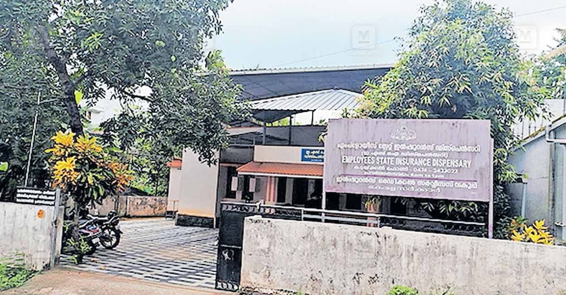 ns6-kadakkal-esi-dispensary കടയ്ക്കൽ എറ്റിൻകടവിൽ ഇഎസ്ഐ ഡിസ്പെൻസറി
പ്രവർത്തിക്കുന്ന വാടകക്കെട്ടിടം.