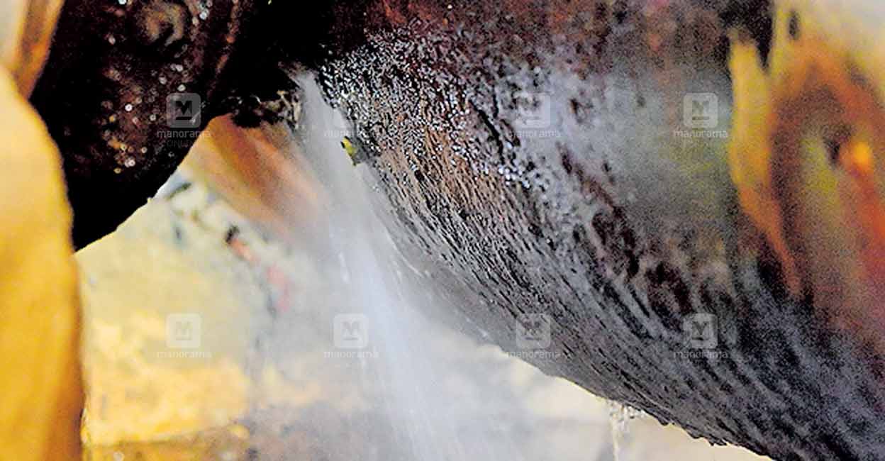 പൈപ്പ് ലൈനിൽ ചോർച്ച ഇന്നും നാളെയും ജലവിതരണം മുടങ്ങും