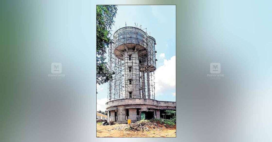 കുറവിലങ്ങാട് കോഴാ സയൻസ് സിറ്റിയിൽ നിർമിക്കുന്ന 
ജല സംഭരണി.  