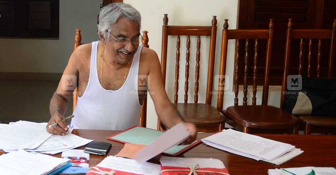 oommen-chandy-23 oommen-chandy-23
