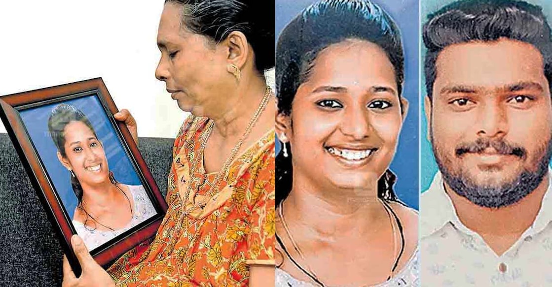 ktm-shymol-case 1. ഷൈമോൾ സേവ്യറുടെ ചിത്രവുമായി അമ്മ ഷീല. ചിത്രം: ജിൻസ് മൈക്കിൾ∙ മനോരമ. 2. ഷൈമോൾ സേവ്യർ, അനിൽ വർക്കി