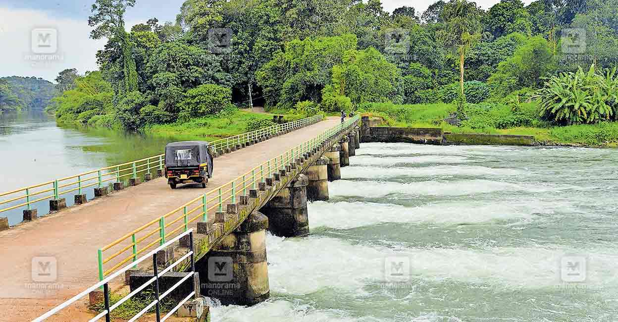 മനോഹരദൃശ്യങ്ങളൊരുക്കി കരിമ്പുകയം; മധുരിക്കും കാഴ്ചകളുണ്ട്,വരൂ ...