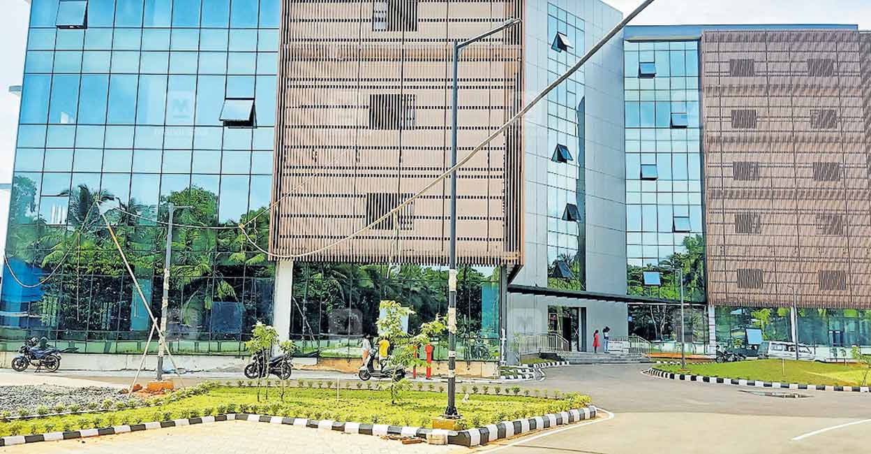 രാമനാട്ടുകര കിൻഫ്ര നോളജ് പാർക്ക് 13നു നാടിനു സമർപ്പിക്കും