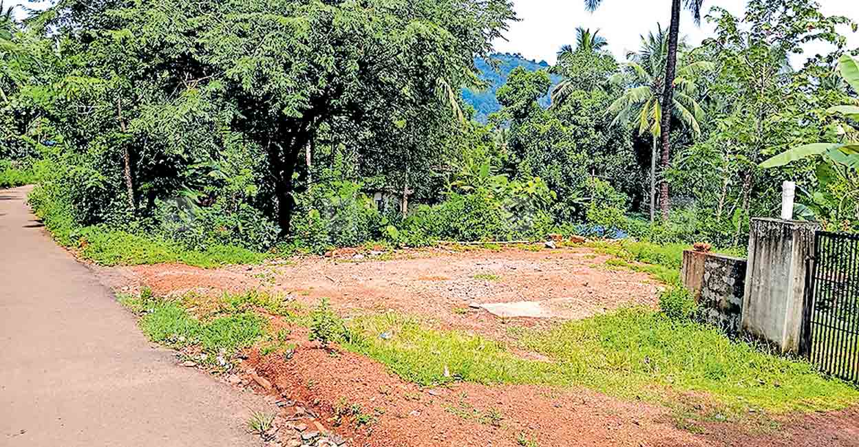 വികസനം കാത്ത് കരിവില്ലിക്കാവ് പട്ടികവർഗ കോളനി